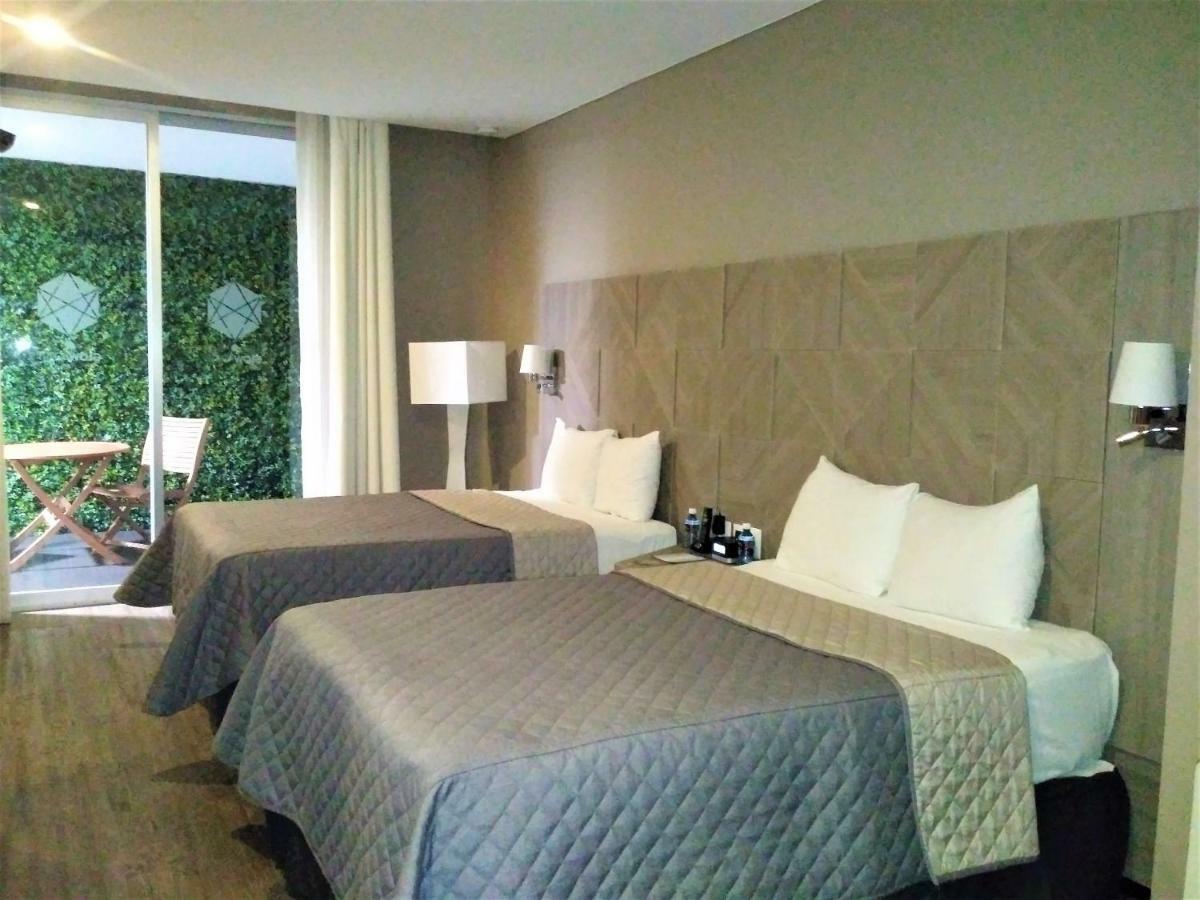 Hotel Glow Point - Mulza レオン エクステリア 写真