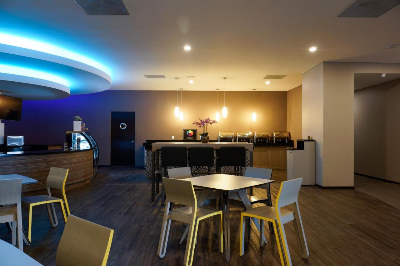 Hotel Glow Point - Mulza レオン エクステリア 写真