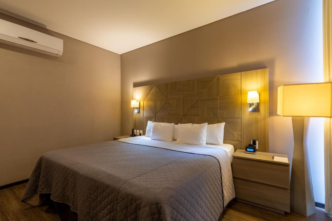 Hotel Glow Point - Mulza レオン エクステリア 写真