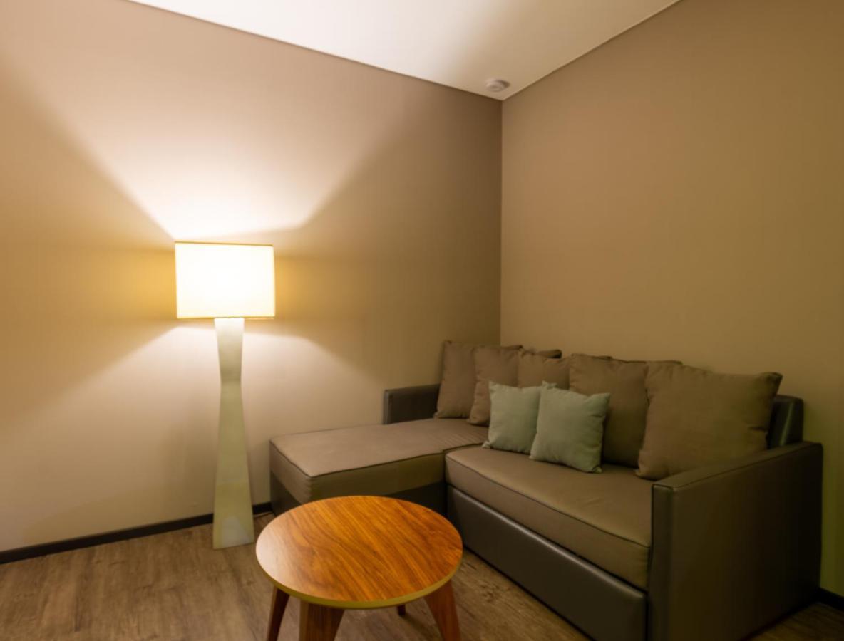 Hotel Glow Point - Mulza レオン エクステリア 写真